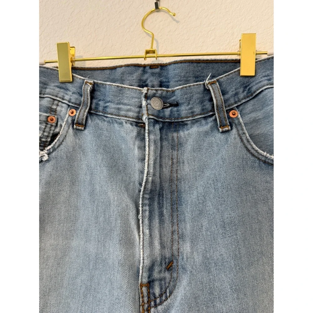 Levis 550 Relaxed Fit Tapered Leg Jeans Light Wash Denim Mens 38x30